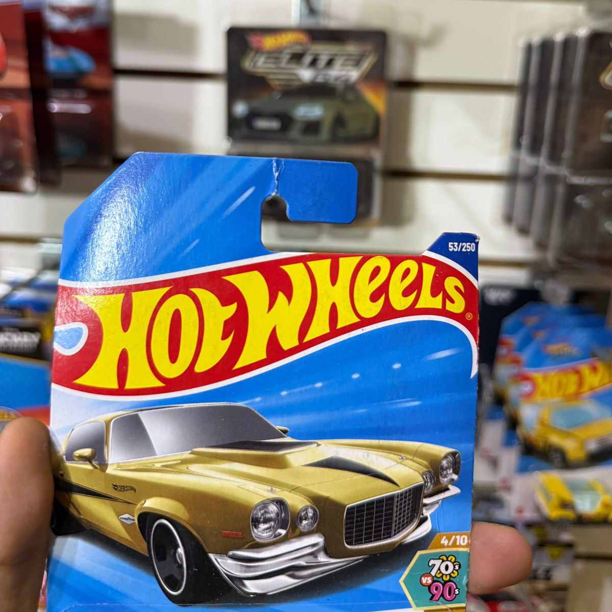 HW Básico 70' Chevy Camaro Rs - Tarjeta dañada