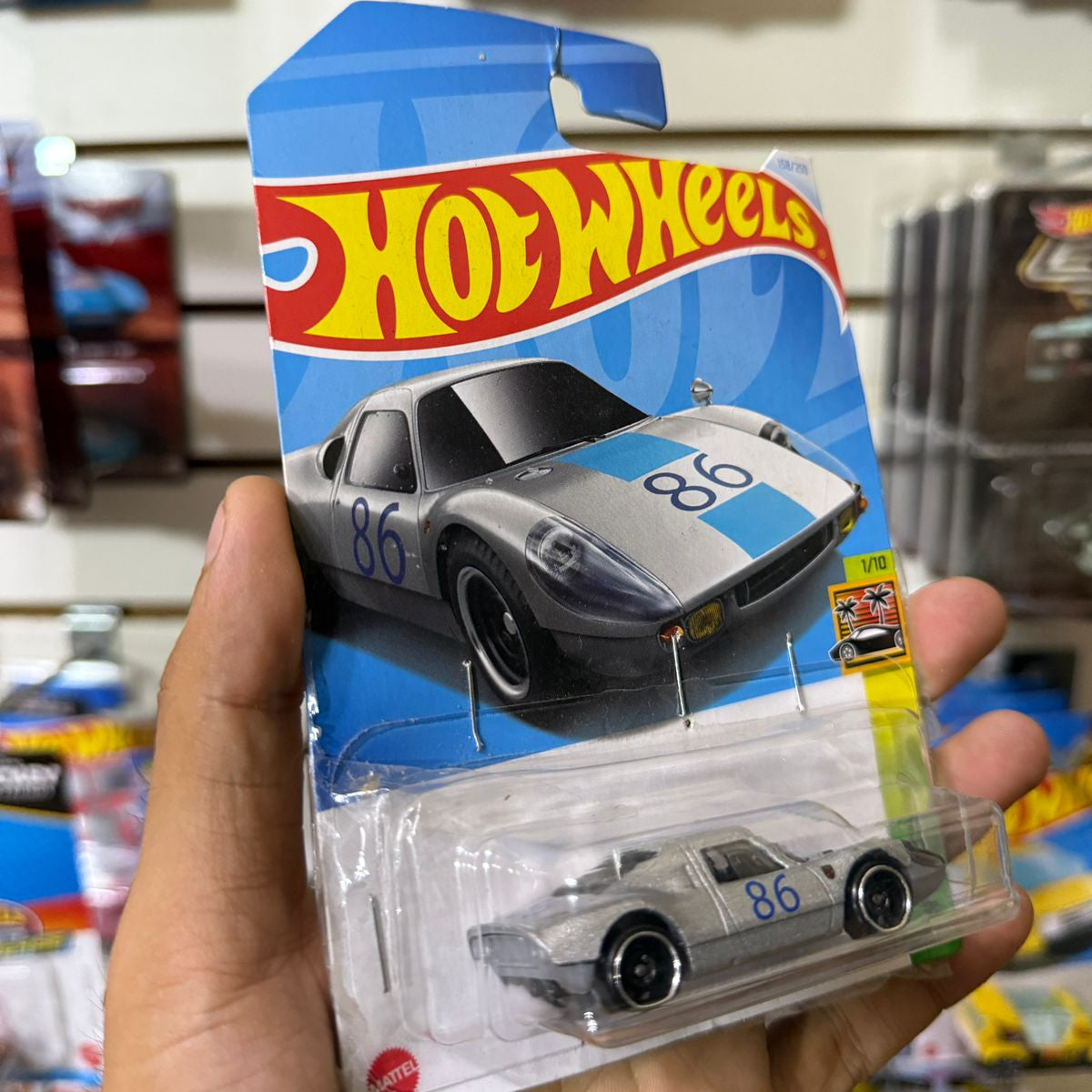 HW Básico Porsche 904 Carrera Gts - Tarjeta dañada
