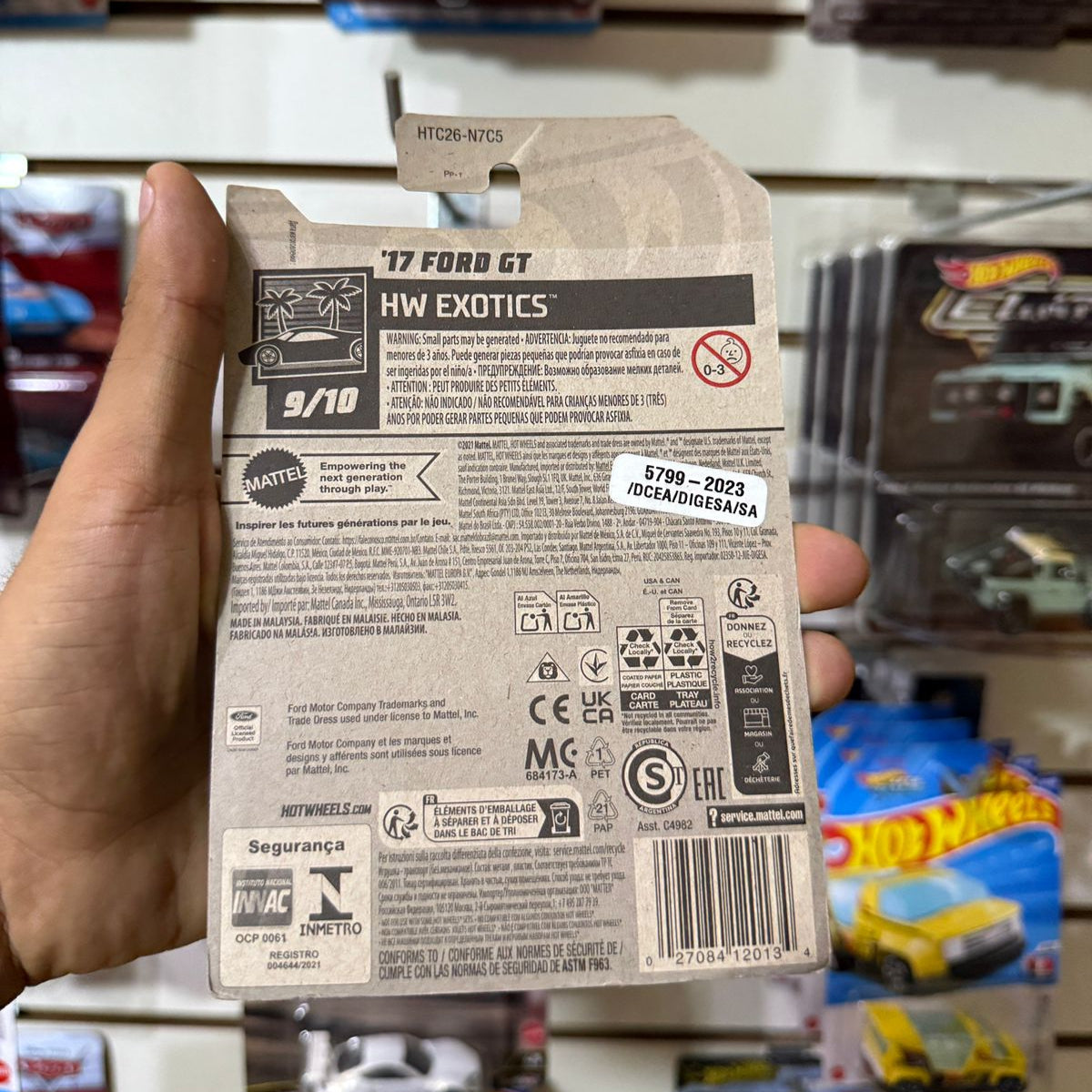 HW Básico 17' Ford Gt - Tarjeta dañada
