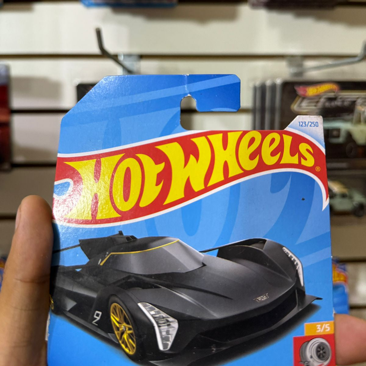 HW Básico Cadillac Project Gtp Hypercar - Tarjeta dañada