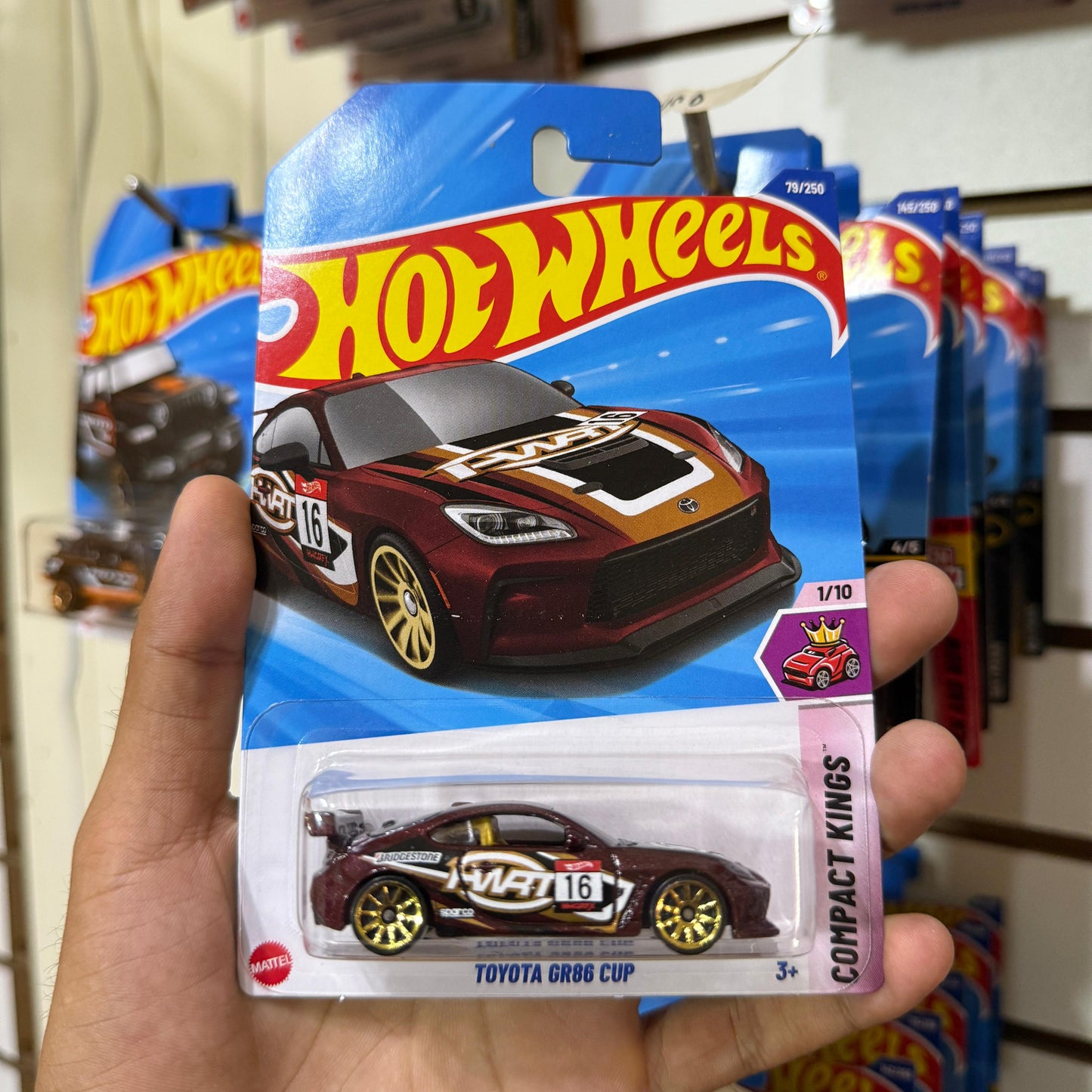 HW Básico Toyota GR86 Cup Marrón