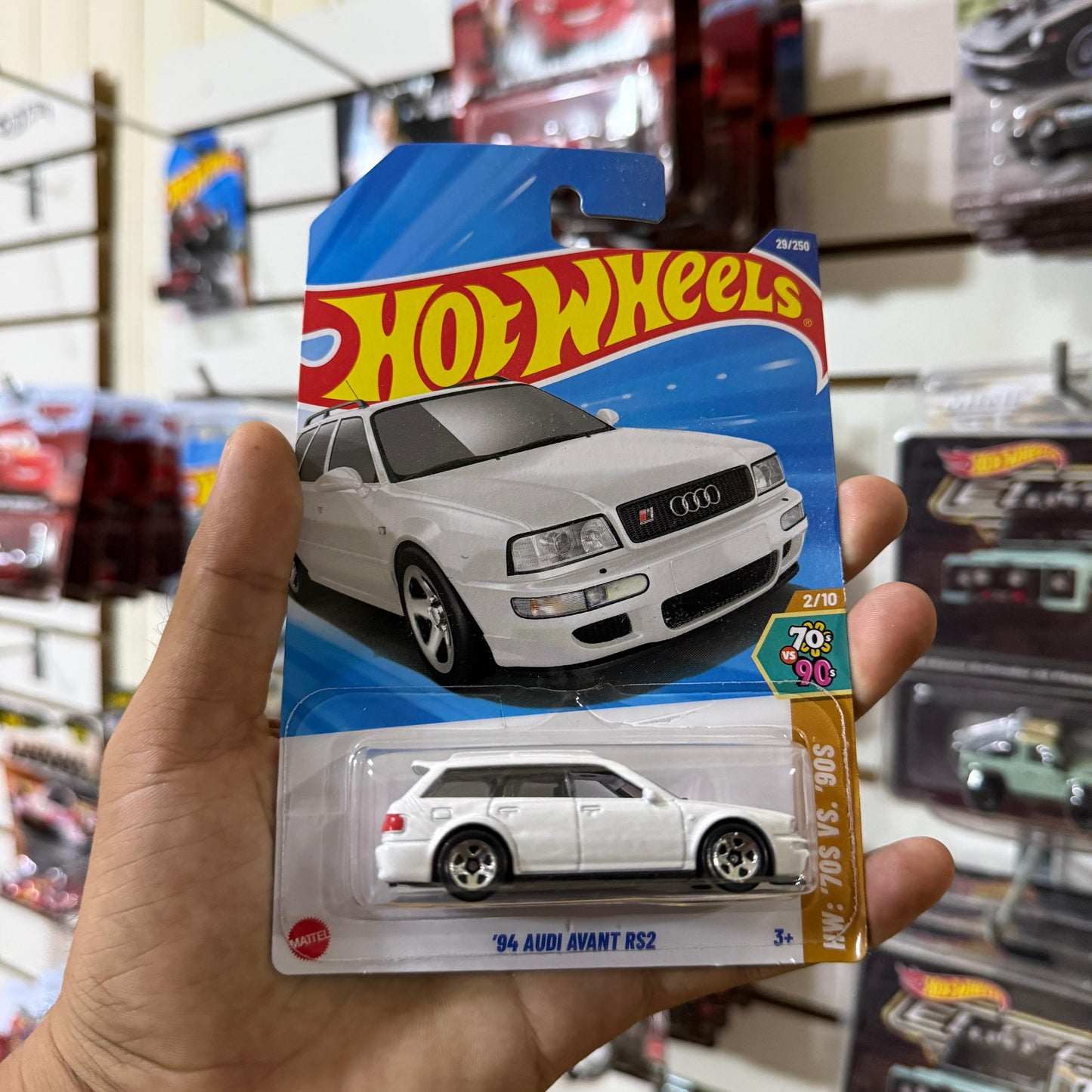 HW Básico 94' Audi Avant Rs2