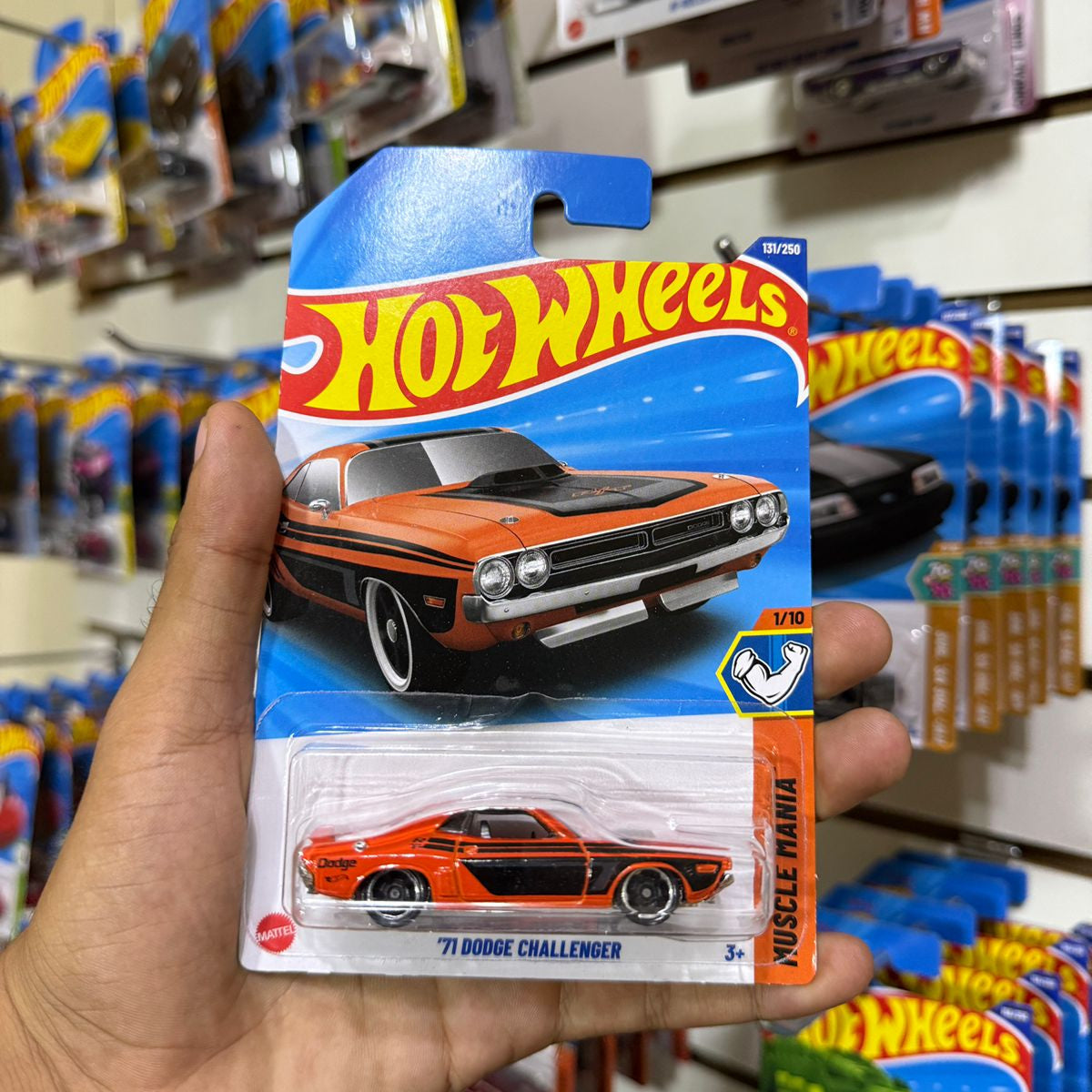 HW Básico 71' Dodge Challenger
