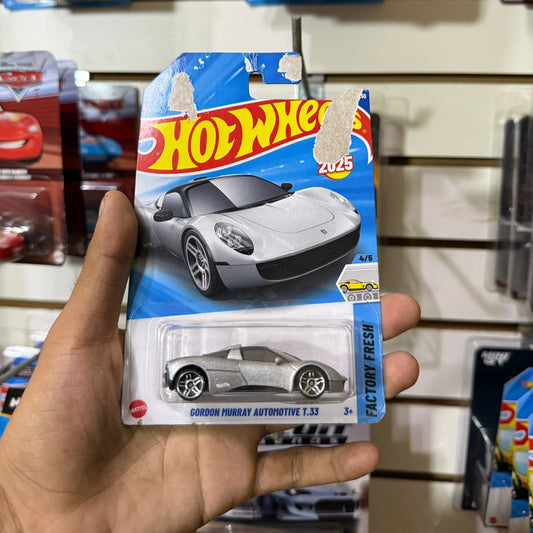 HW Básico Gordon Murray Automotive T.33 - Tarjeta dañada