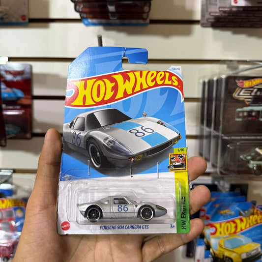 HW Básico Porsche 904 Carrera Gts - Tarjeta dañada