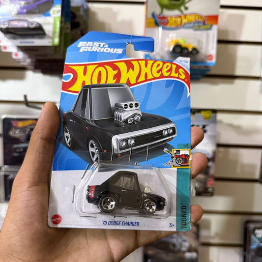 HW Básico 70' Dodge Charger Tooned - Tarjeta Dañada