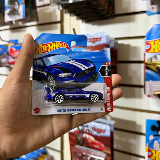 HW Básico Custom 18' Ford Mustang gt - Tarjeta Europea