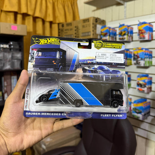 Hot Wheels 2024 Team Transport Sauber-Mercedes C9 Fleet Flyer #67